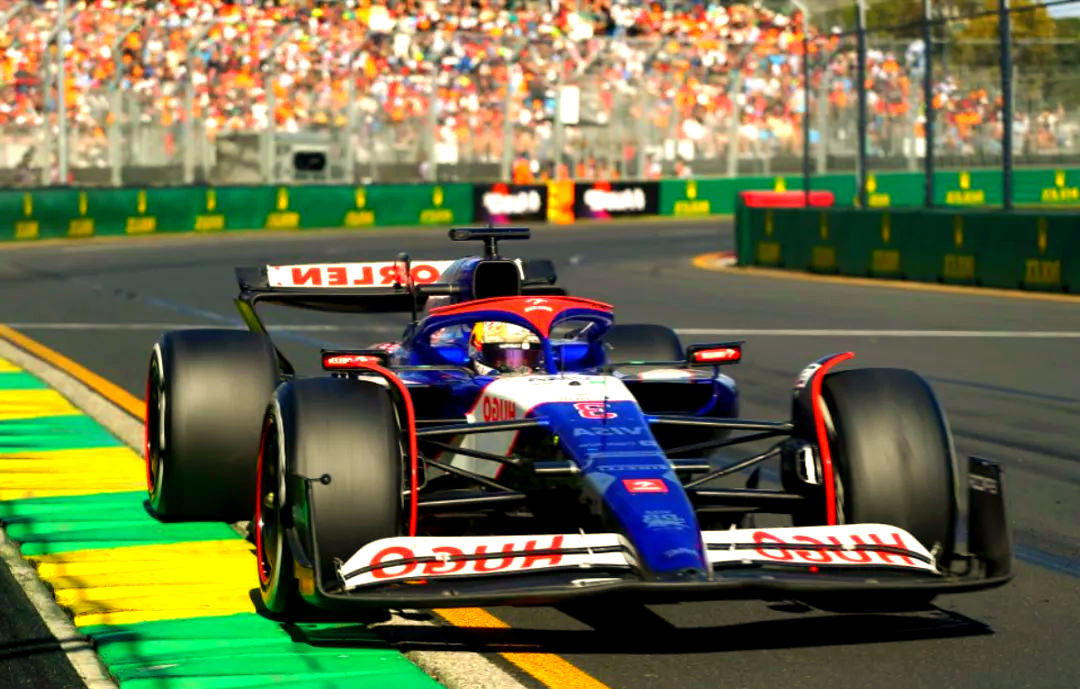 红牛二队完胜雷诺车队，诺里斯统治全场的简单介绍