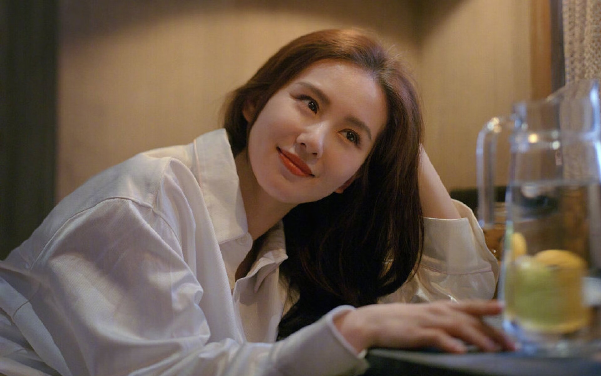 恩比德掌控攻防转换，公牛与广厦队展开跨联盟对决