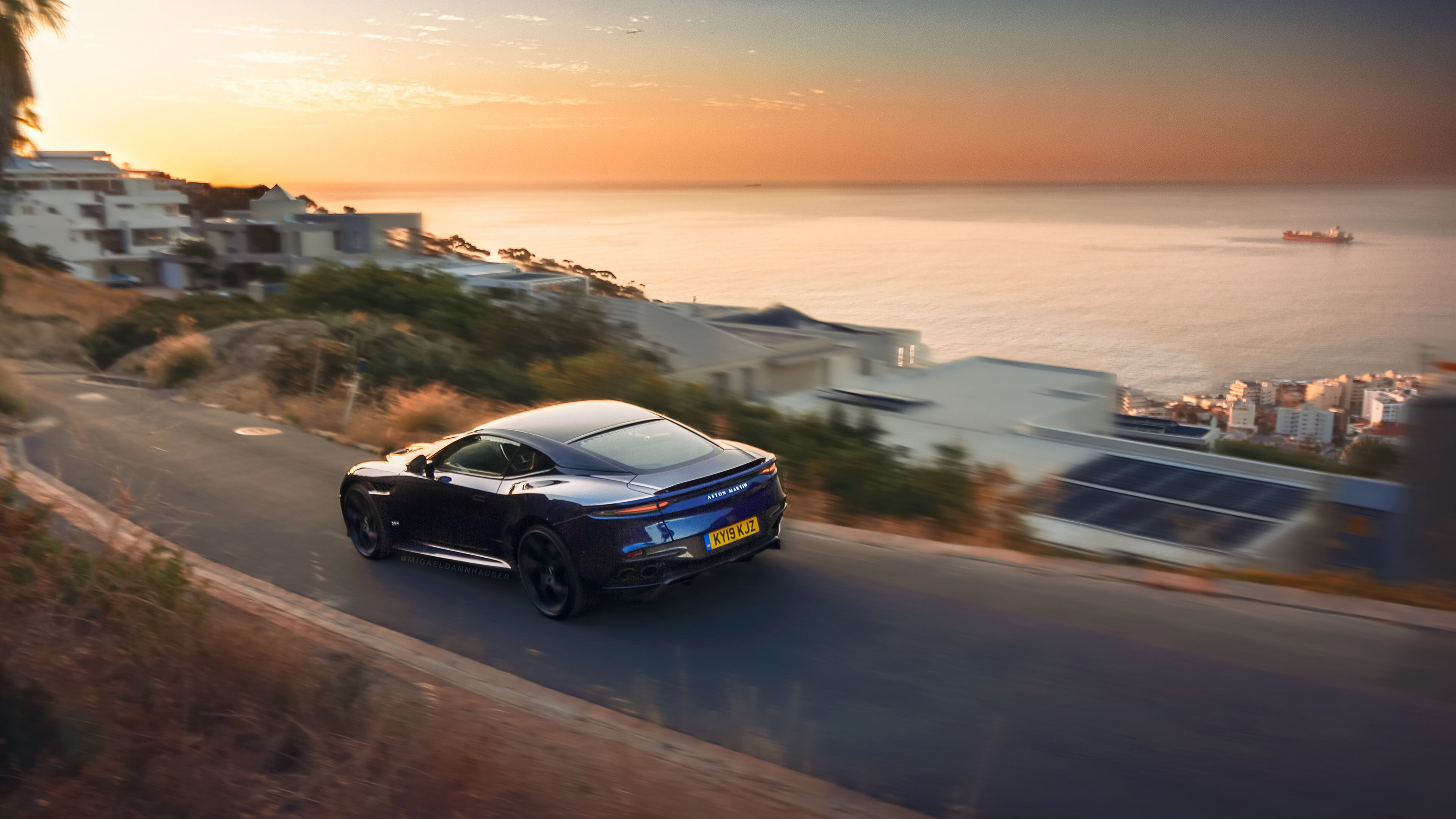 射落马赛的冷箭，阿圭罗划破安菲尔德的长夜